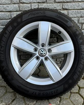 Cerchi  Volkswagen + gomme termiche 215/65/17