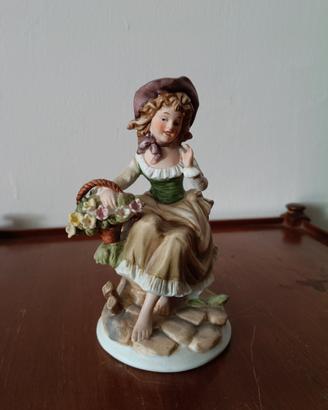 statuina in porcellana Capodimonte vintage 
