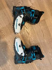 Scarpa maestrale RS 27scarponi scialpinismo