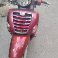 Kymco People 250