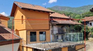 Compendio immobiliare a Vallo Torinese (TO)