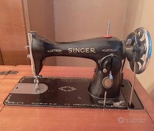 Macchina per cucire antica