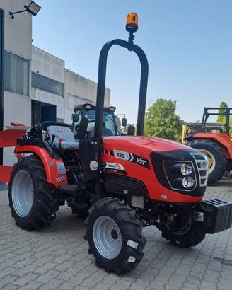 TRATTORE VST 930R PLUS