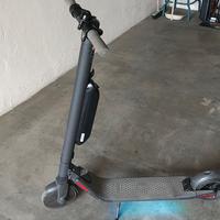 Monopattino Segway Ninebot ES2 autonomia 45km