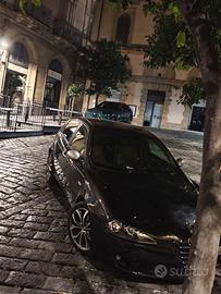 Alfa Romeo 147 1.9 JTDM Distinctive