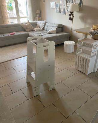 Scaletta montessoriana in legno bianca