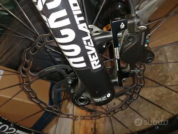 Freni Shimano BL-MT501/BR-MT500