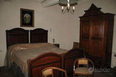 Mobilio antico fine 800