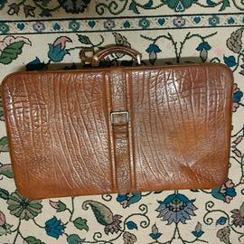 valigia vintage in cuoio