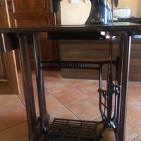 Macchina da cucire vintage