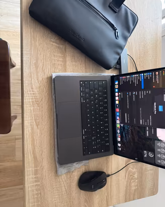 MacBook Pro M4 Pro 24GB – PARI AL NUOVO (13 cicli)