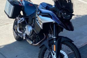 BMW F 850 GS Trophy completo di 3 valigie