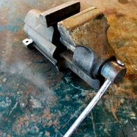Morsa in ghisa da 100 mm