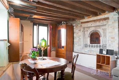 Monolocale vista laguna