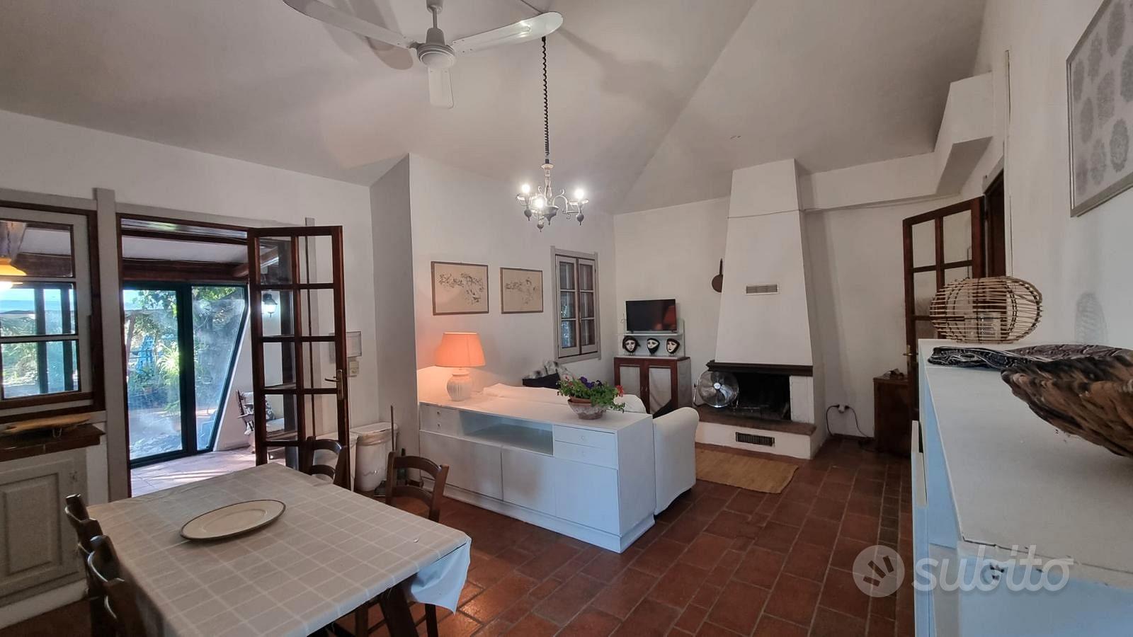 Villa immersa nel verde - Vista 2
