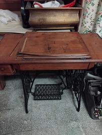 Macchina da Cucire SINGER con Tavolo - Anni 60