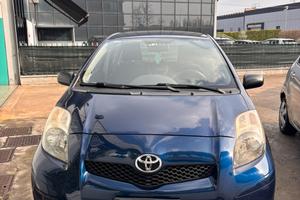 Toyota yaris 1.0