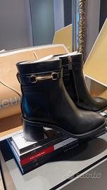 Stivaletti nuovi Michael kors