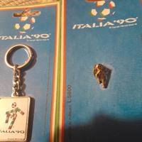 portachiavi e spilla italia 90