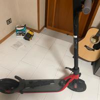 Monopattino elettrico.