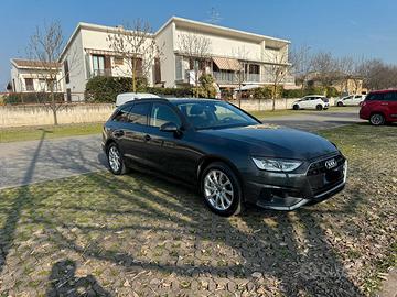 Audi A4 40 2.0 204cv TFSI HYBRID BENZINA 