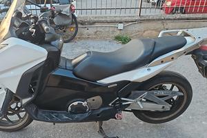 Honda 750 integra sport  DCT