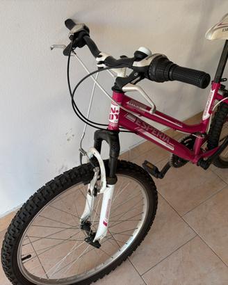 Bicicletta MTB da ragazza