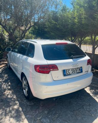 Audi a3 sportback  2.0 TDI quattro 170 cv s-line