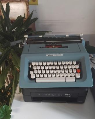 Macchina da scrivere Olivetti lettera 46