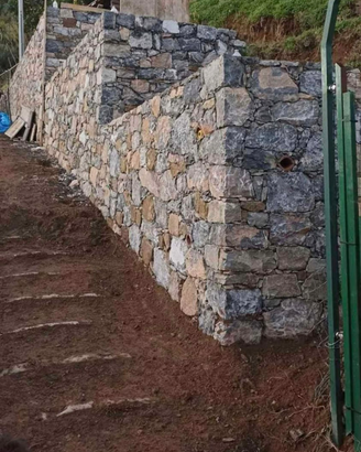 Muri di pietra