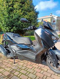 YAMAHA X-MAX 125 TECH BLACK ANNO 2023 KM 11300