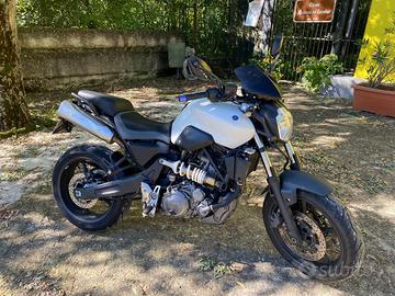 Yamaha 660 cc MT-03
