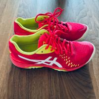 scarpe da tennis numero 41,5