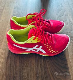 scarpe da tennis numero 41,5