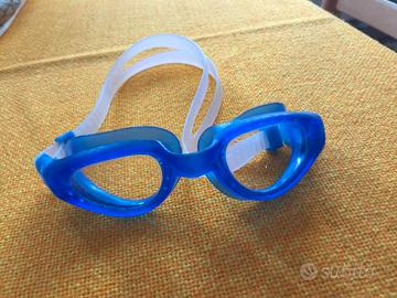 Occhialini da nuoto