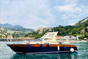 Gozzo Cabinato C.N.M. Cantieri Navali Mediterraneo