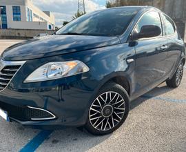 LANCIA Ypsilon 1.3MTJ 30°Anniversario Ful Optional