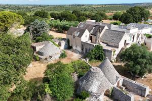 CASA DI CORTE A LOCOROTONDO