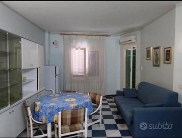 Bivano con terrazzo fronte mare + posto auto