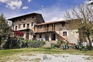 Villa di 818 m² con più di 5 locali e box auto dop