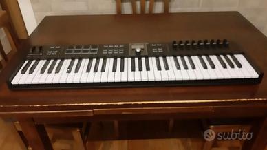 Arturia Keylab Essential 61 nera