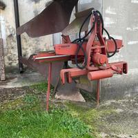 Vendendo Aratro Freschi Monovomere idraulico