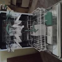 lavastoviglie Ariston