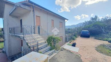 BIFAMILIARE A MONREALE