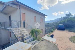 BIFAMILIARE A MONREALE