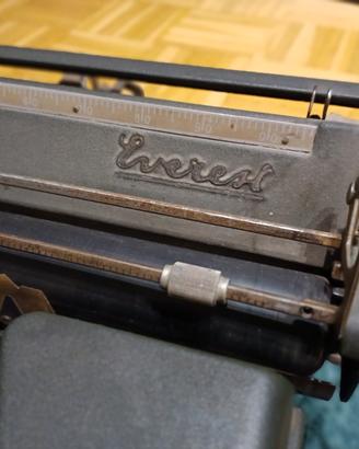 macchina da scrivere vintage