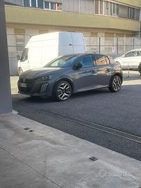 Peugeot 208 GT Hybrid 145cv
