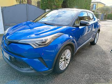 Toyota C-hr 1.8 ibrida 