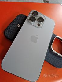 Iphone 16 pro 512gb titanium, cover Benks, 2*e-sim