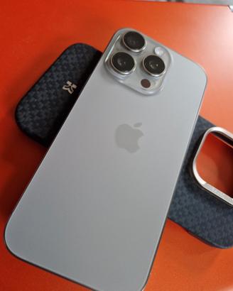 Iphone 16 pro 512gb titanium, cover Benks, 2*e-sim